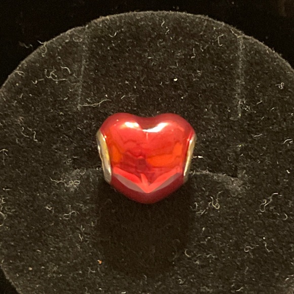 Authentic Pandora Metallic Red Heart Charm in sterling silver ♥️ - Picture 3 of 4